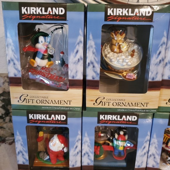 Entire collectible set of ornaments - Picture 2 of 4